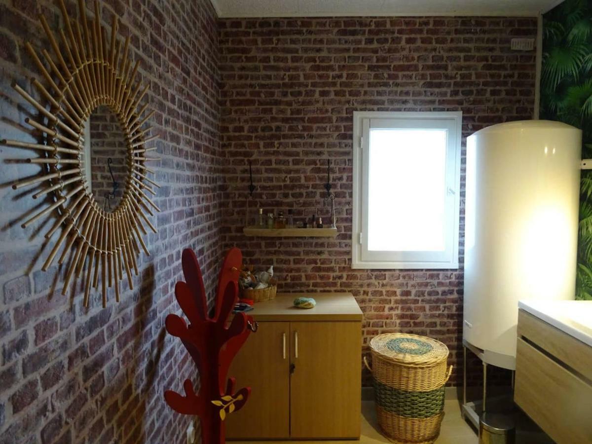 Chambre A La Ferme Chez L'Habitant Besson 外观 照片